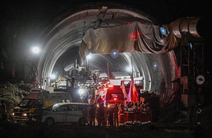 All 41 Workers Rescued After 17 Days Trapped in Uttarakhand Tunnel Collapse