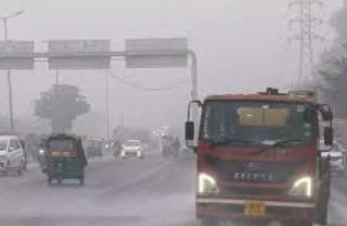 Delhi, Noida, Gurgaon Weather Alert: IMD Issues Snow and Fog Warning Across North India